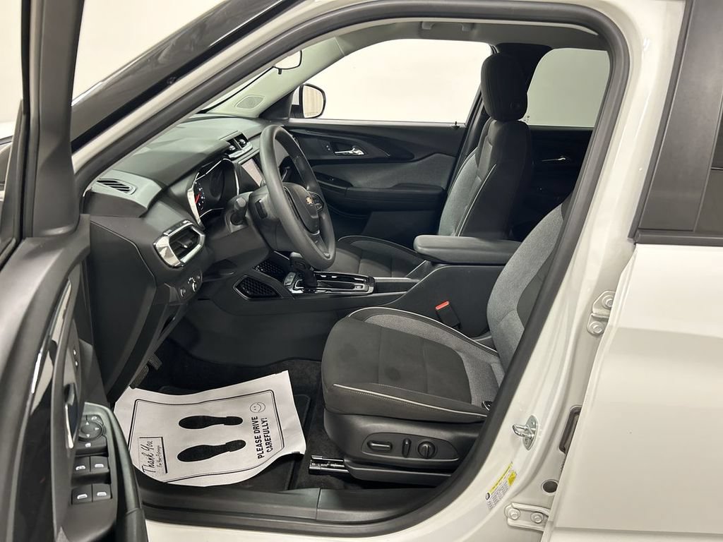 2023 Chevrolet TrailBlazer LT - Photo 9