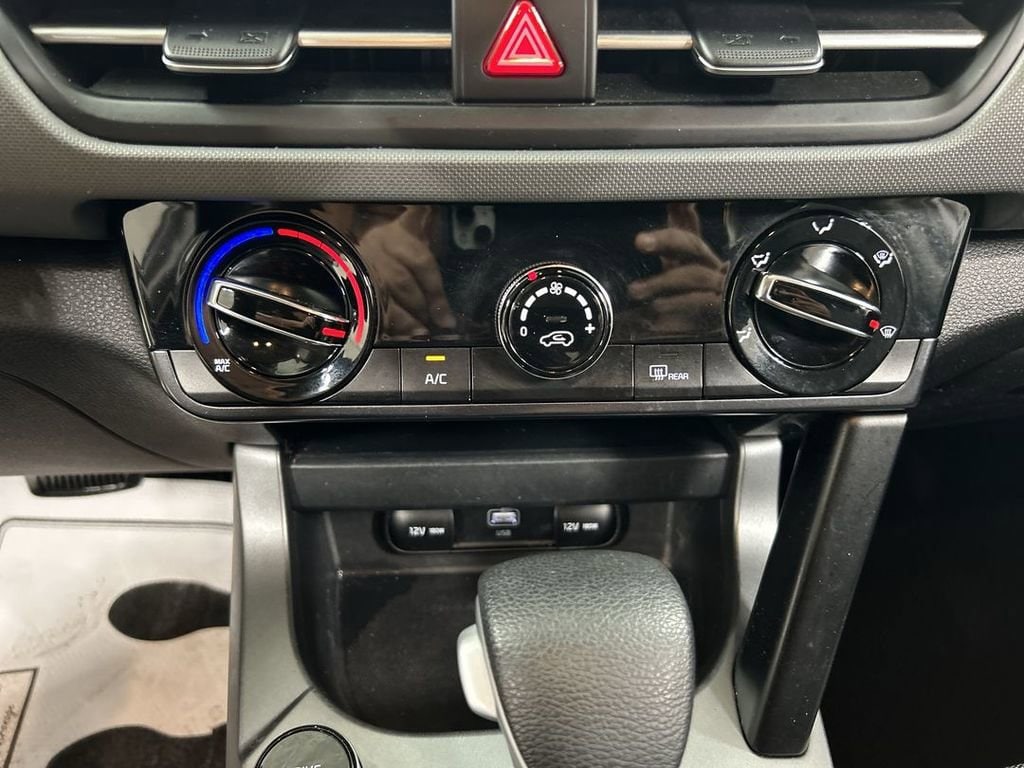 2024 Kia Seltos LX - Photo 16