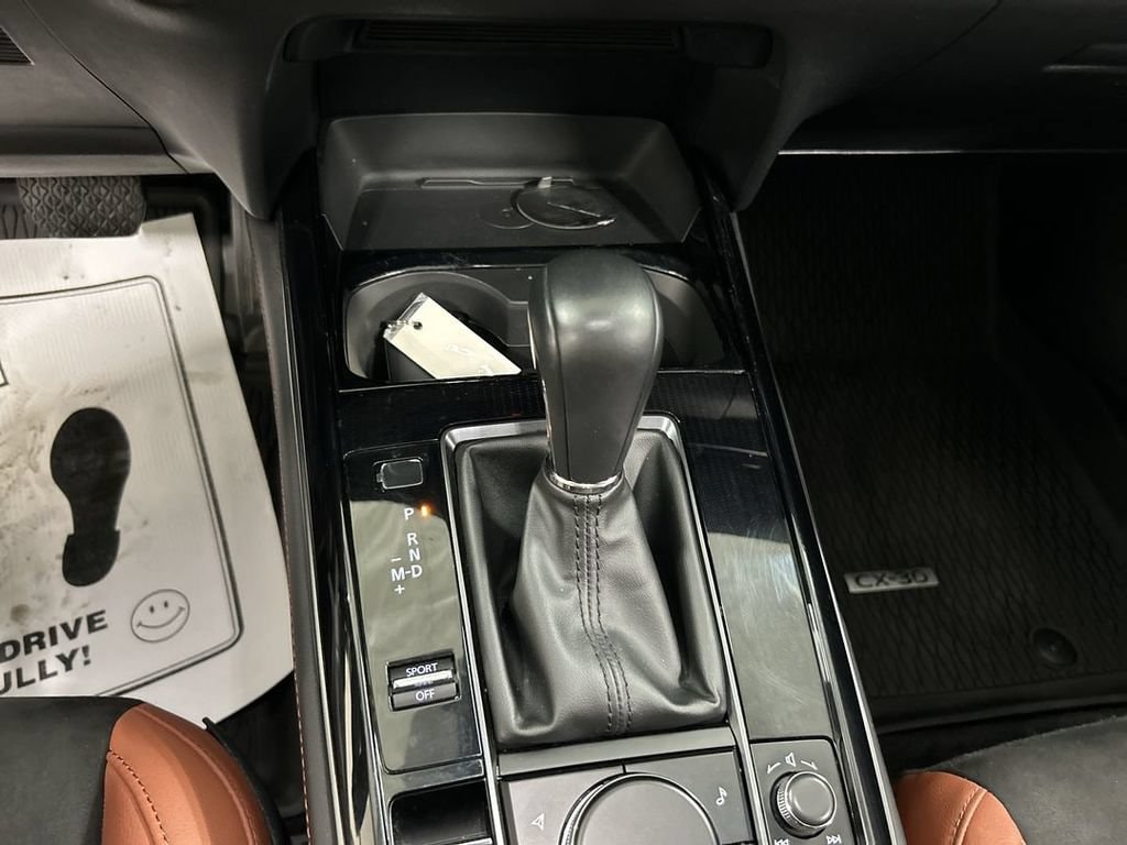 2024 Mazda CX-30 Carbon Turbo - Photo 17