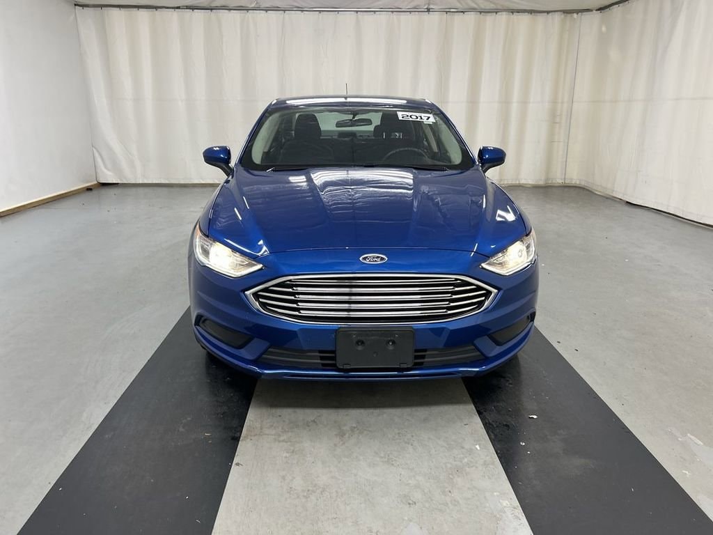 Used 2017 Ford Fusion SE Sedan