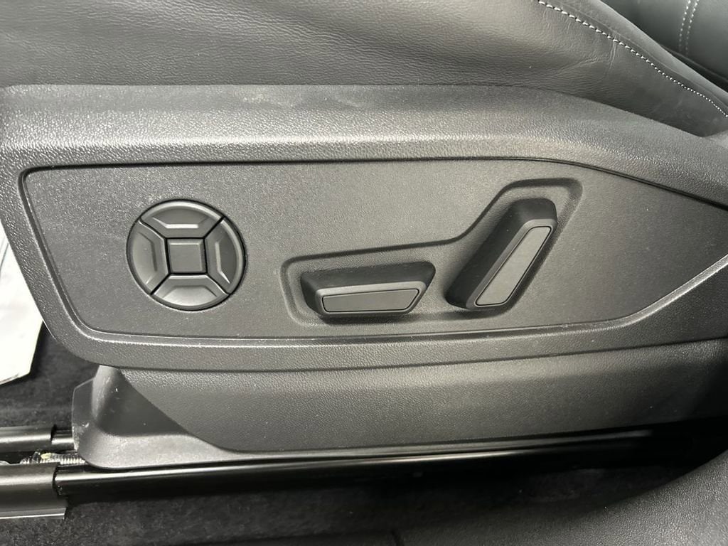 2025 Audi New Q5 Premium Plus - Photo 11