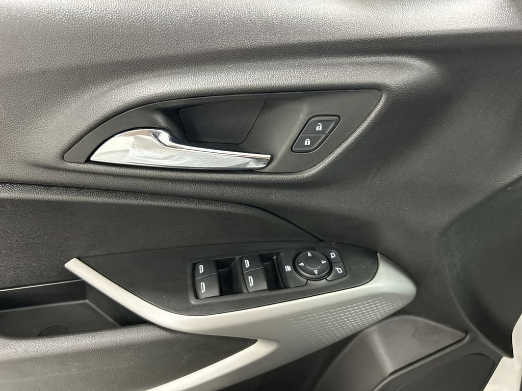 2024 Chevrolet Trax LS - Photo 11