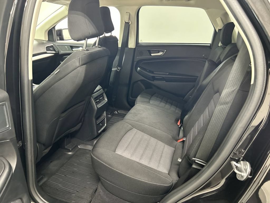 2023 Ford Edge SE - Photo 19