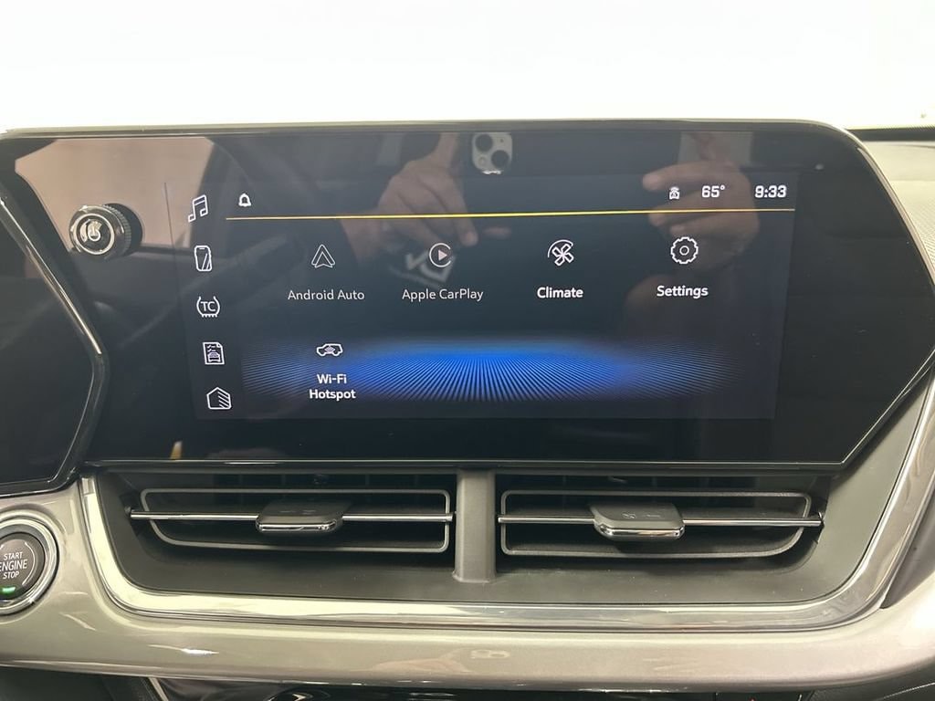 2024 Chevrolet Trax LT - Photo 14