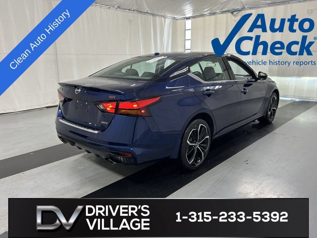 Used 2023 Nissan Altima SR Intelligent AWD Sedan