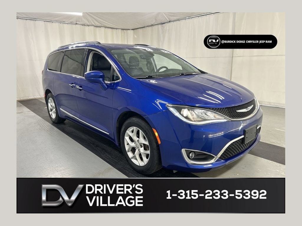 Used 2020 Chrysler Pacifica Touring L Minivan