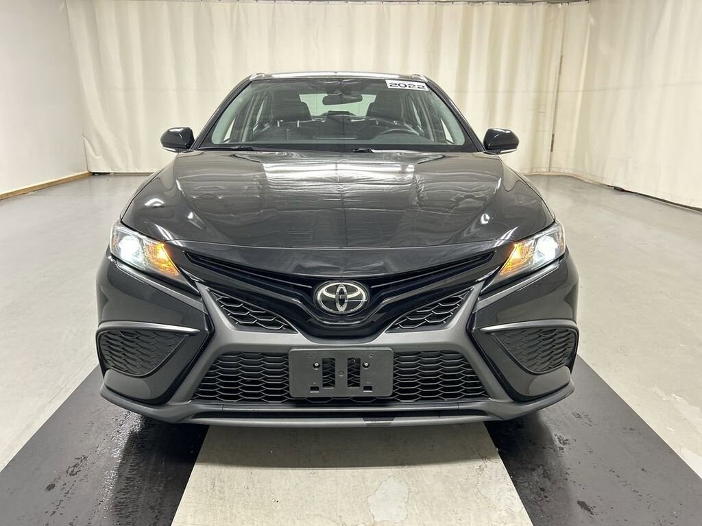 Used 2022 Toyota Camry SE AWD Sedan