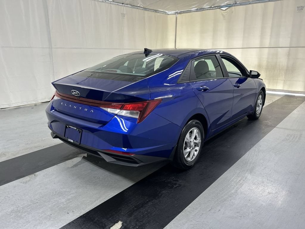 Used 2023 Hyundai Elantra SE Sedan