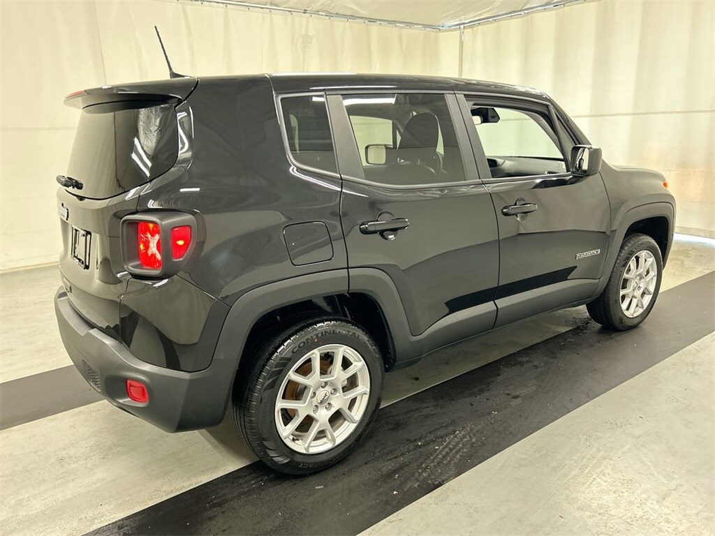 2023 Jeep Renegade Latitude Upland photo 2
