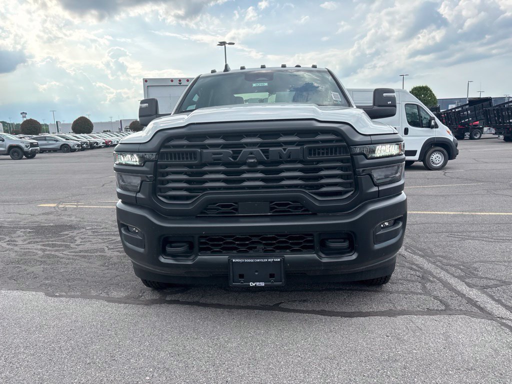 New 2026 Ram 3500 CREW CAB CHASSIS 4X4 Pickup