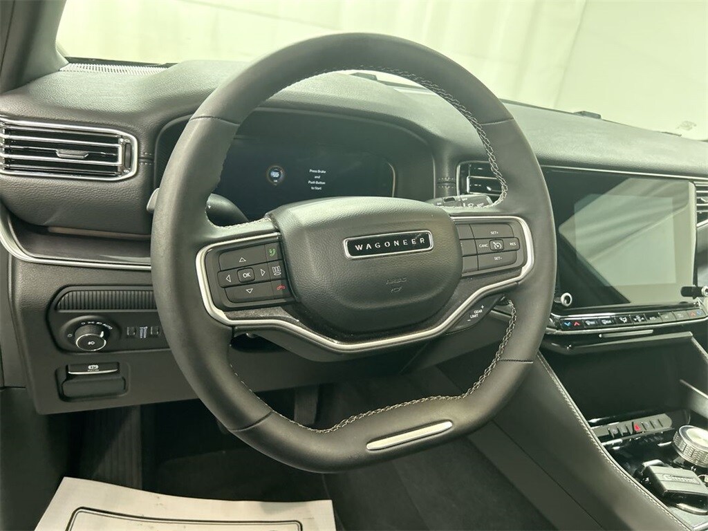 2024 Jeep Wagoneer L Base photo 4