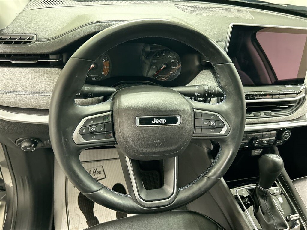 2022 Jeep Compass Latitude photo 3