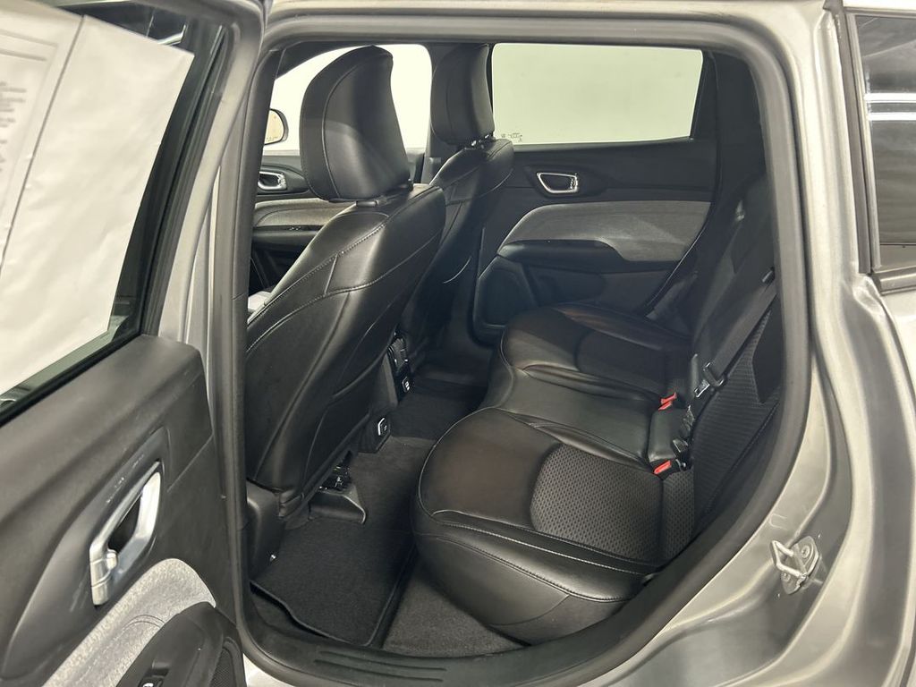 2023 Jeep Compass Latitude - Photo 19