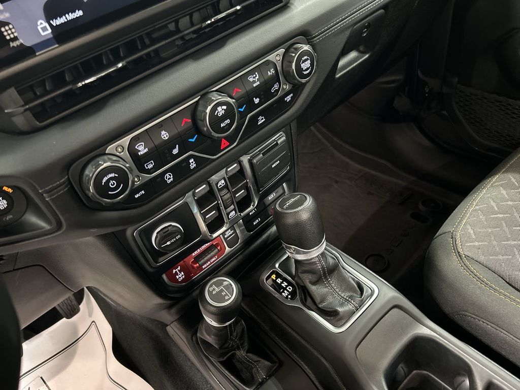 2024 Jeep Gladiator Mojave - Photo 15