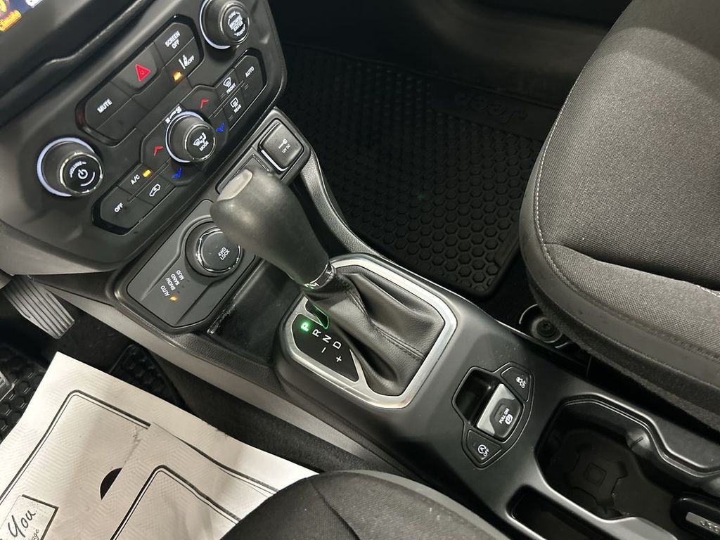 Photo 18
