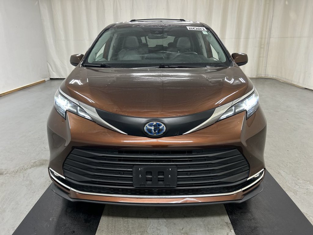 Used 2021 Toyota Sienna XLE 7 Passenger Van