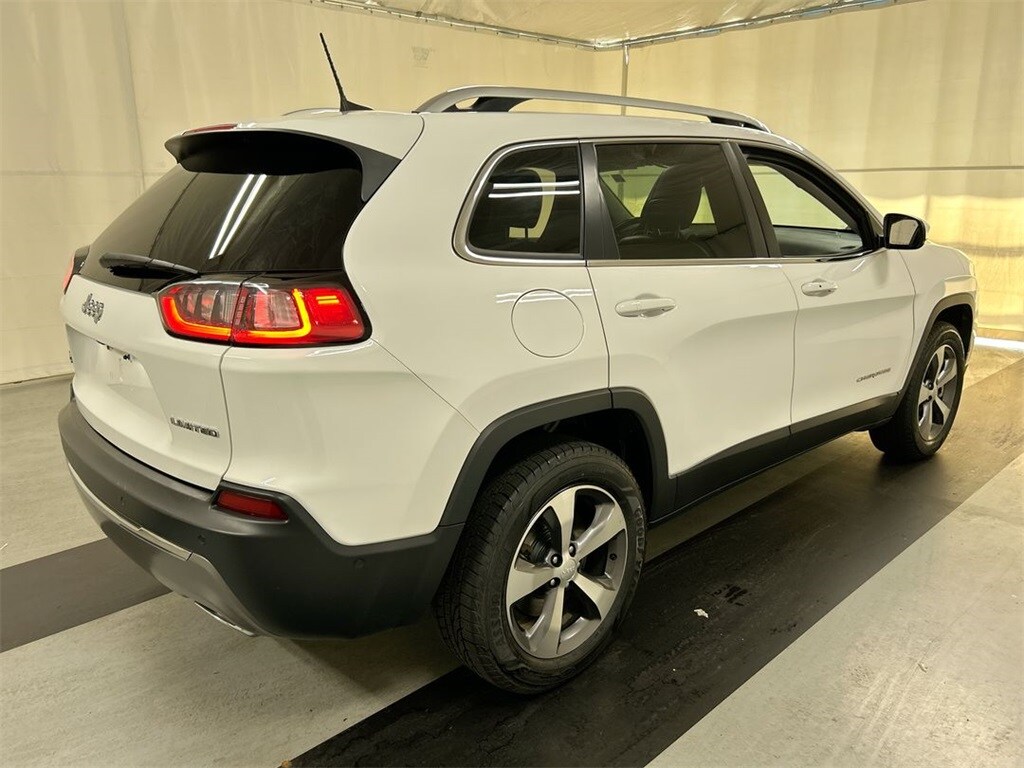 2021 Jeep Cherokee Limited photo 2