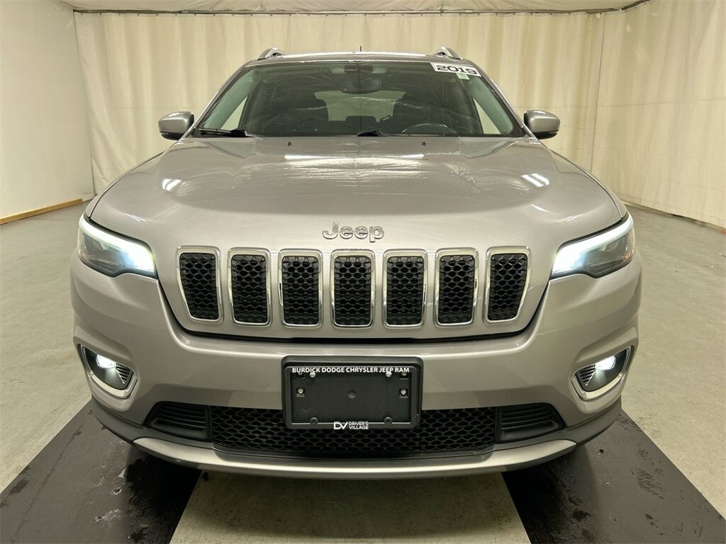 2019 Jeep Cherokee Limited photo 2