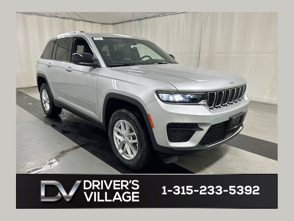 New 2026 Jeep Grand Cherokee LAREDO 4X4 Sport Utility
