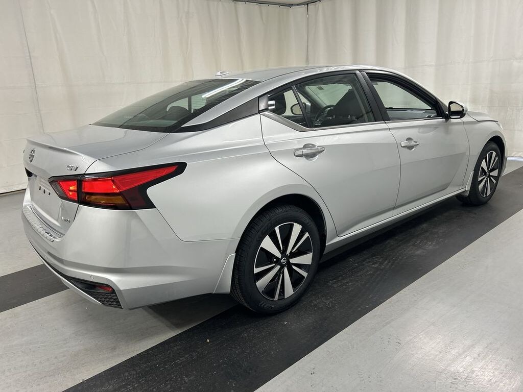 Used 2022 Nissan Altima 2.5 SV Sedan