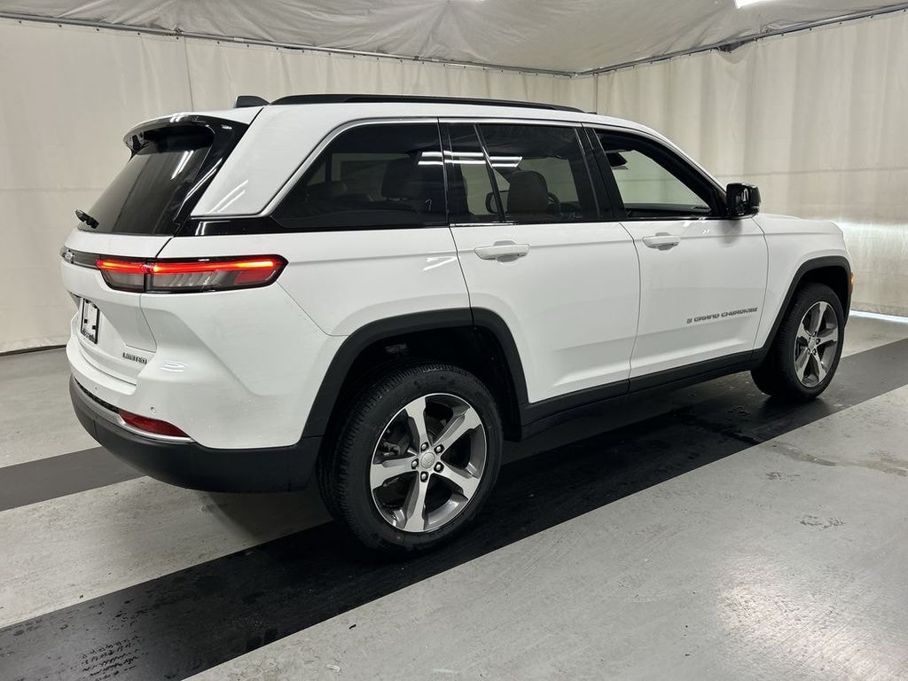New 2026 Jeep Grand Cherokee LIMITED 4X4 Sport Utility