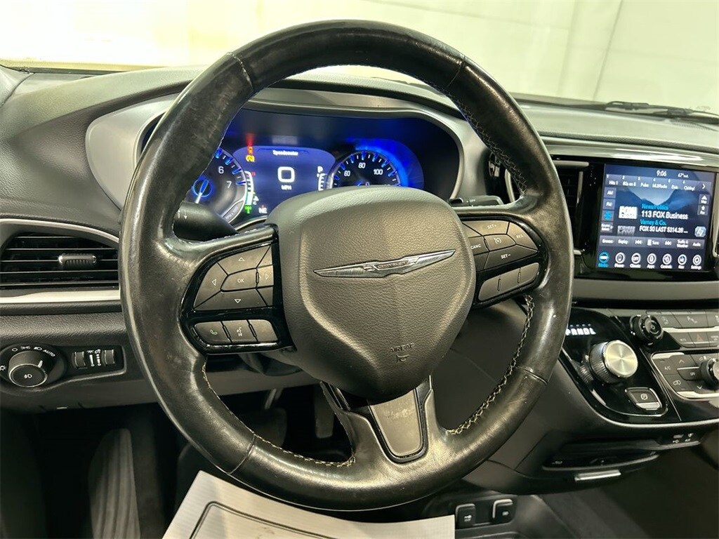 2020 Chrysler Pacifica Touring Plus photo 4