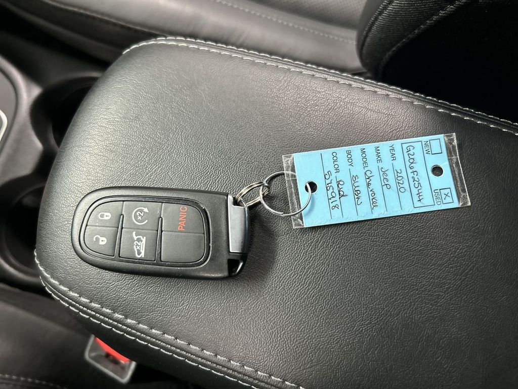 2020 Jeep Cherokee High Altitude - Photo 12