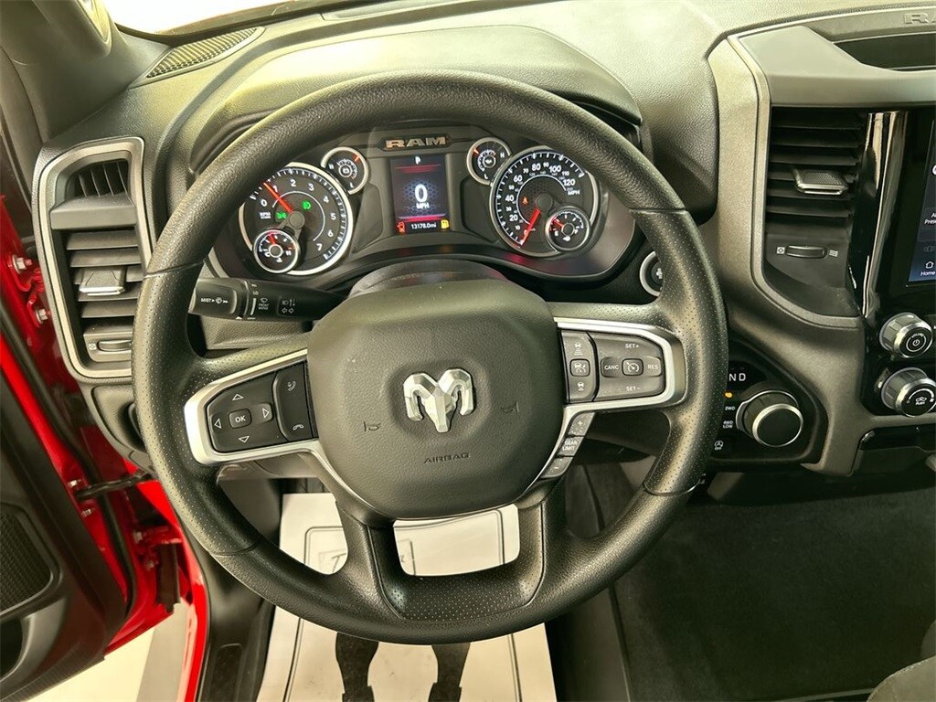 2025 Ram 1500 Tradesman photo 4