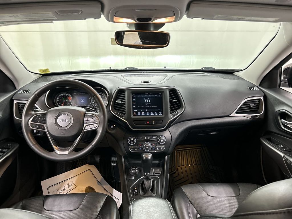 2022 Jeep Cherokee Latitude Lux - Photo 18