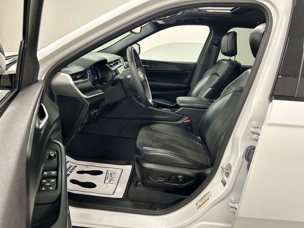 2023 Jeep Grand Cherokee L Altitude - Photo 9