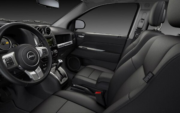 2017 Jeep Compass front seat