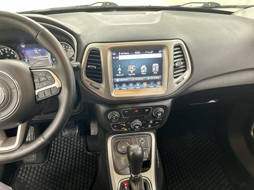 2020 Jeep Compass Latitude - Photo 19