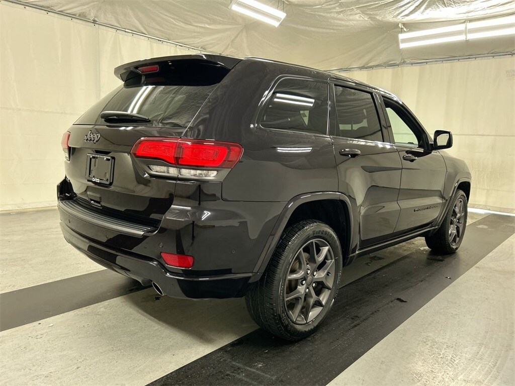 2021 Jeep Grand Cherokee Limited photo 2