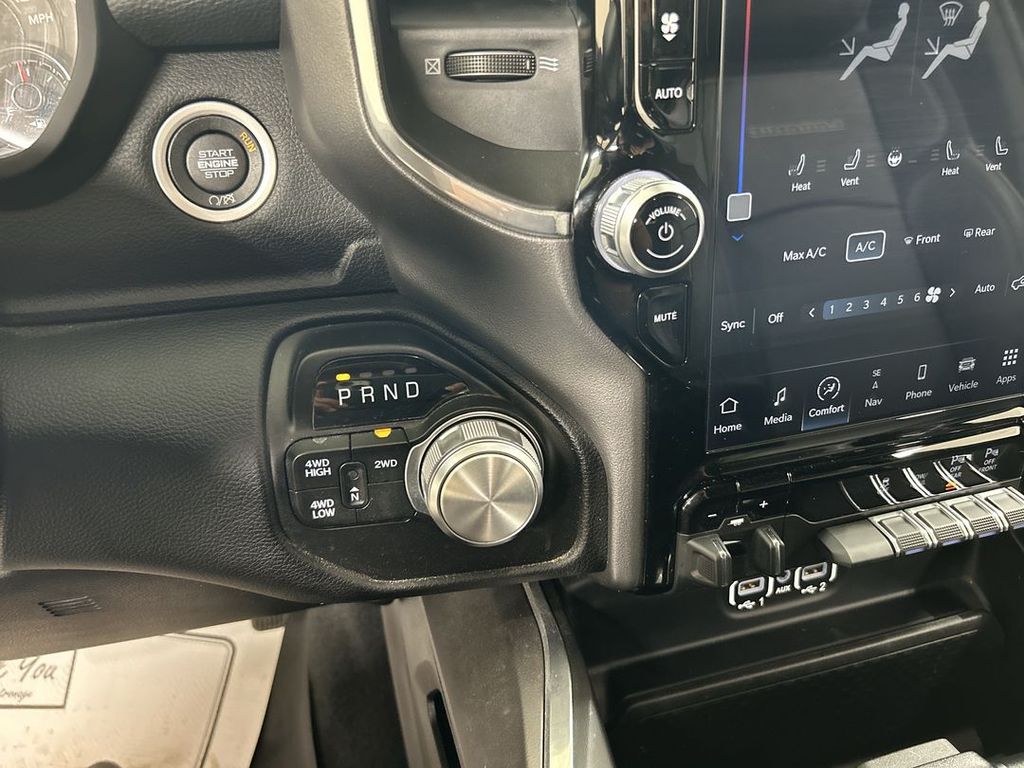 2024 RAM Ram 2500 Pickup Laramie - Photo 18