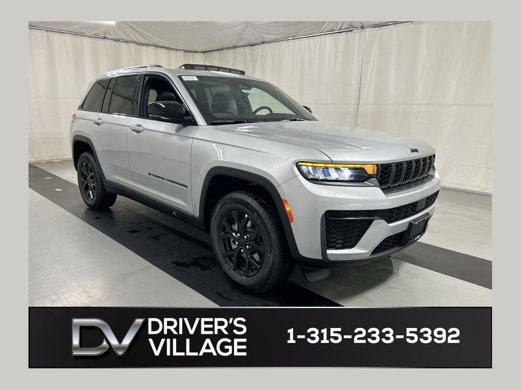 New 2026 Jeep Grand Cherokee LAREDO ALTITUDE 4X4 Sport Utility