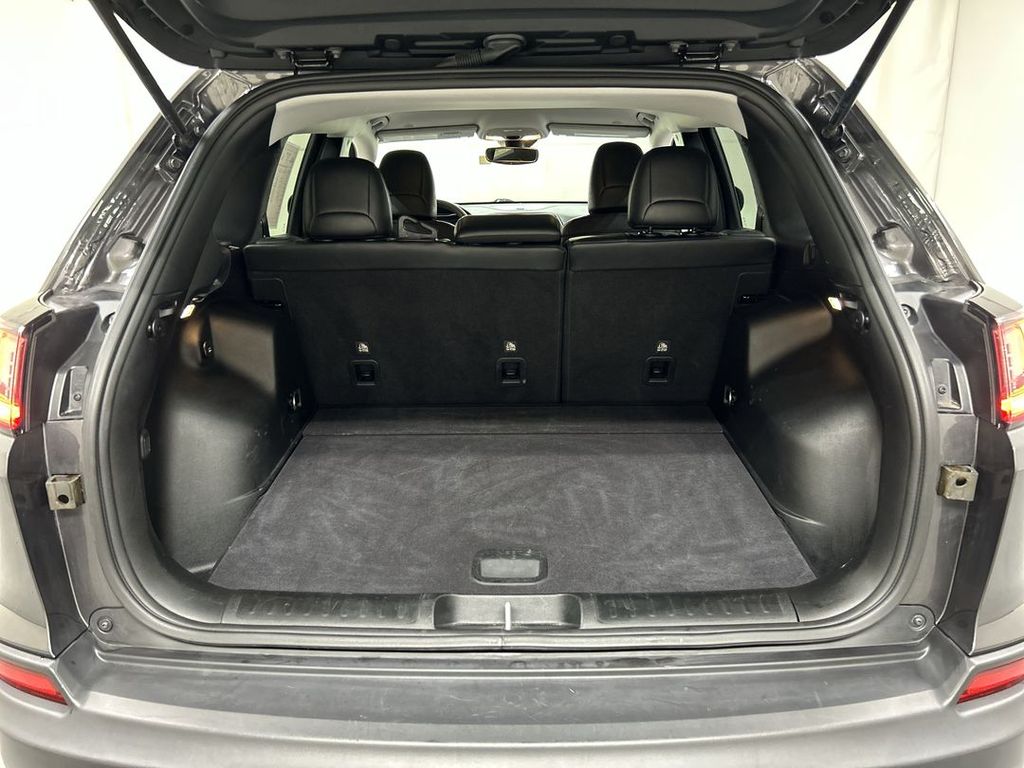 2022 Jeep Cherokee Latitude Lux - Photo 21