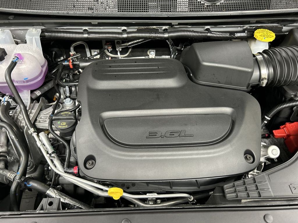 2026 Chrysler Pacifica Limited - Photo 10