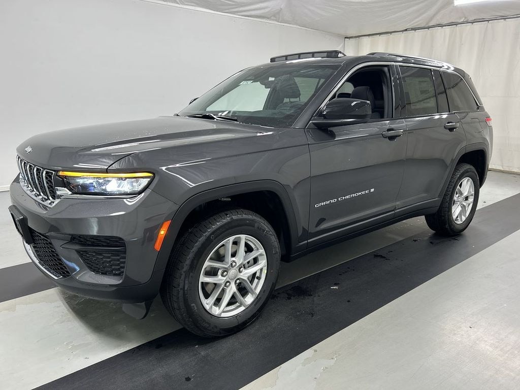 New 2026 Jeep Grand Cherokee LAREDO X 4X4 Sport Utility
