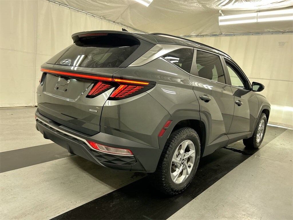 2022 Hyundai Tucson SEL photo 2