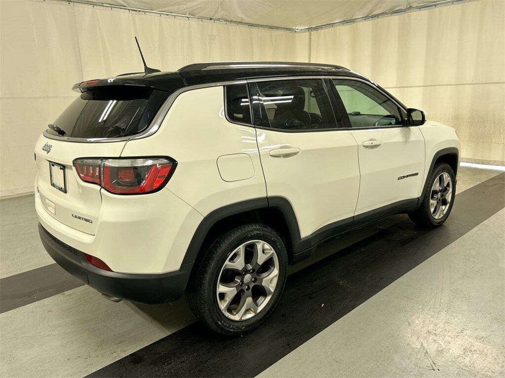 2019 Jeep Compass Limited photo 2
