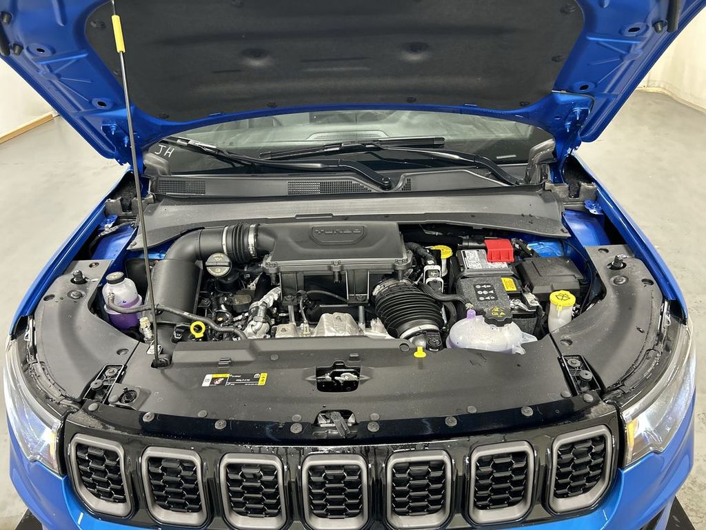2025 Jeep Compass Limited - Photo 9