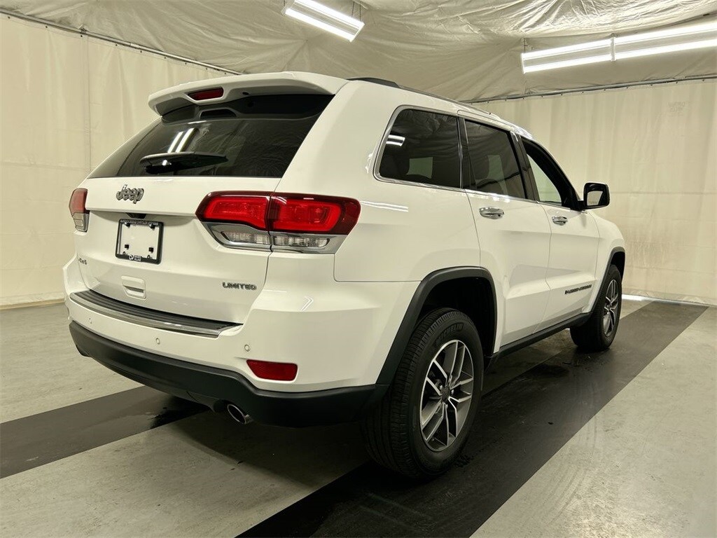 2022 Jeep Grand Cherokee Limited photo 2