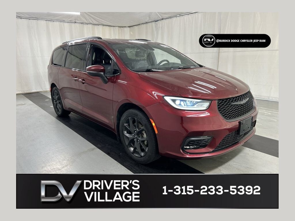 Used 2023 Chrysler Pacifica Touring L Van Passenger Van