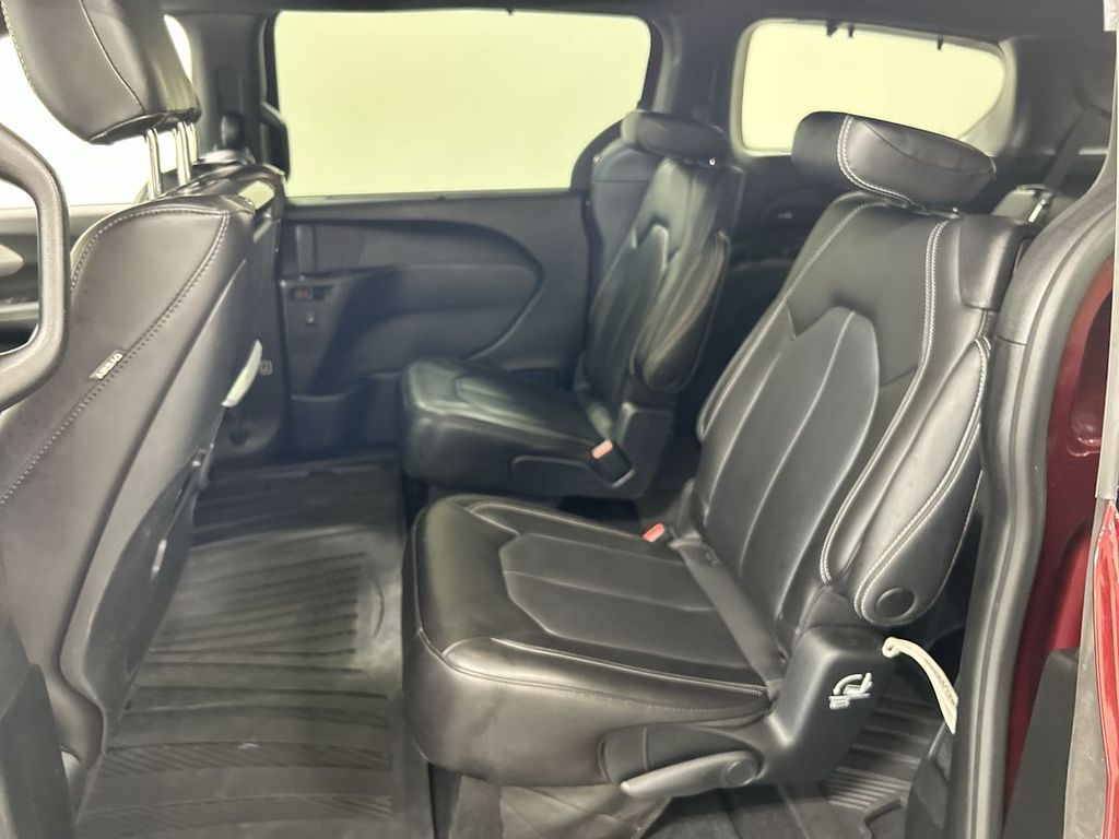 2023 Chrysler Pacifica Touring L - Photo 20