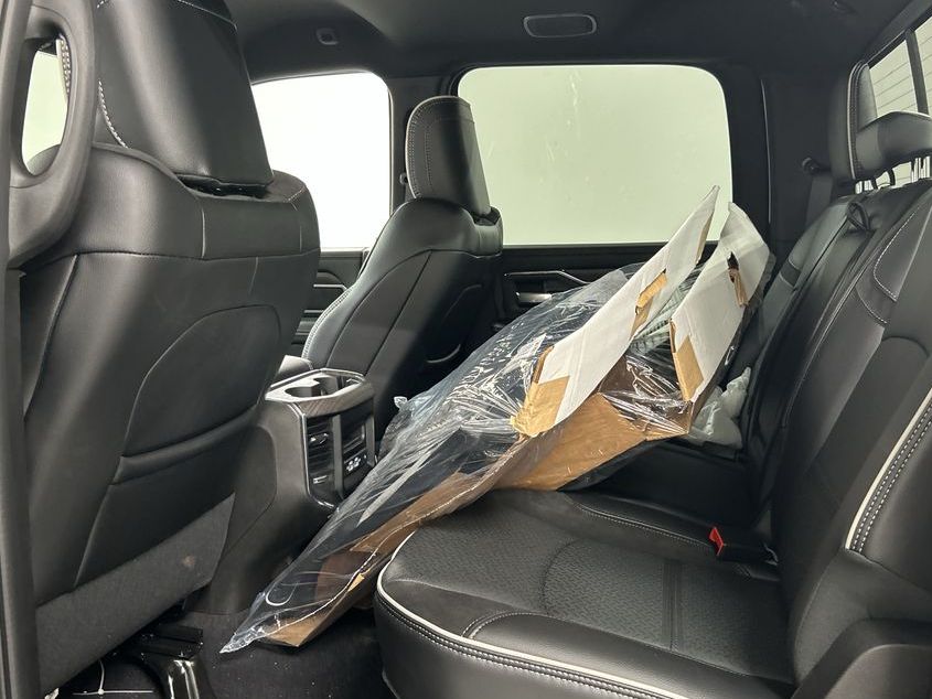 2026 RAM 2500 Laramie - Photo 22