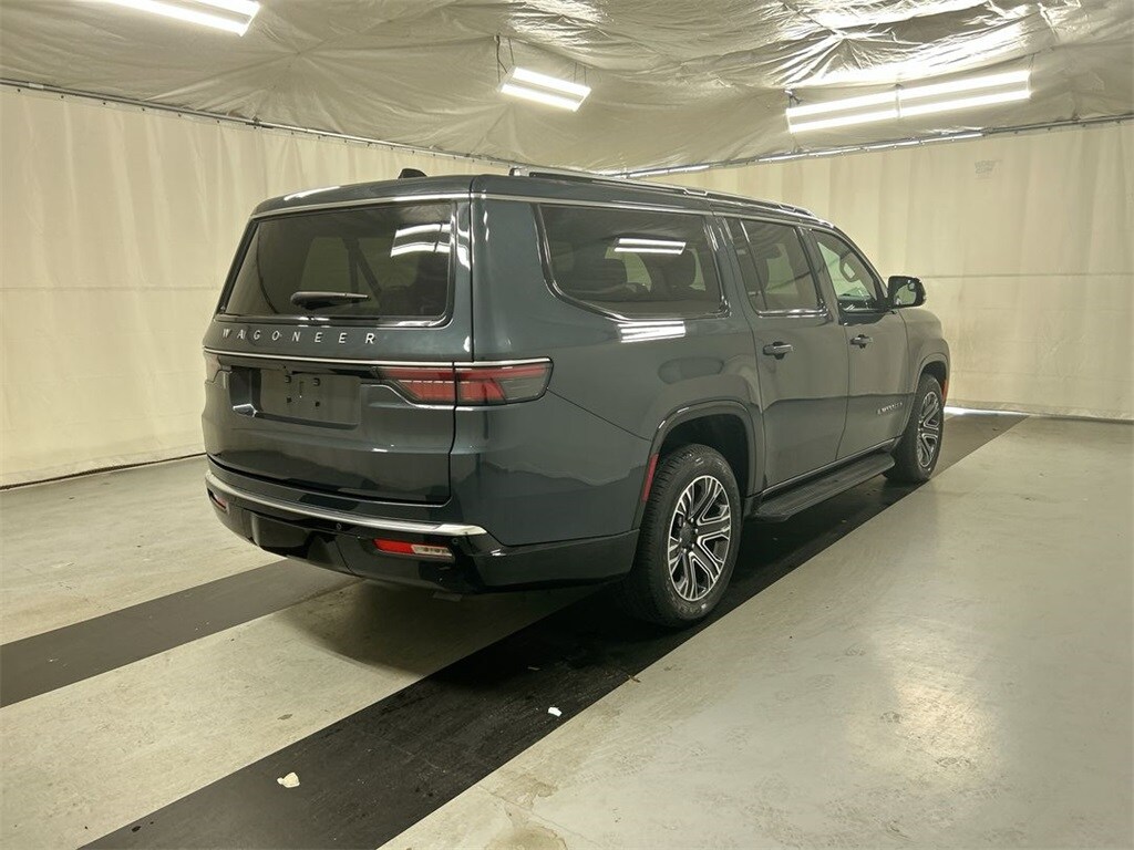 2024 Jeep Wagoneer L Base photo 2
