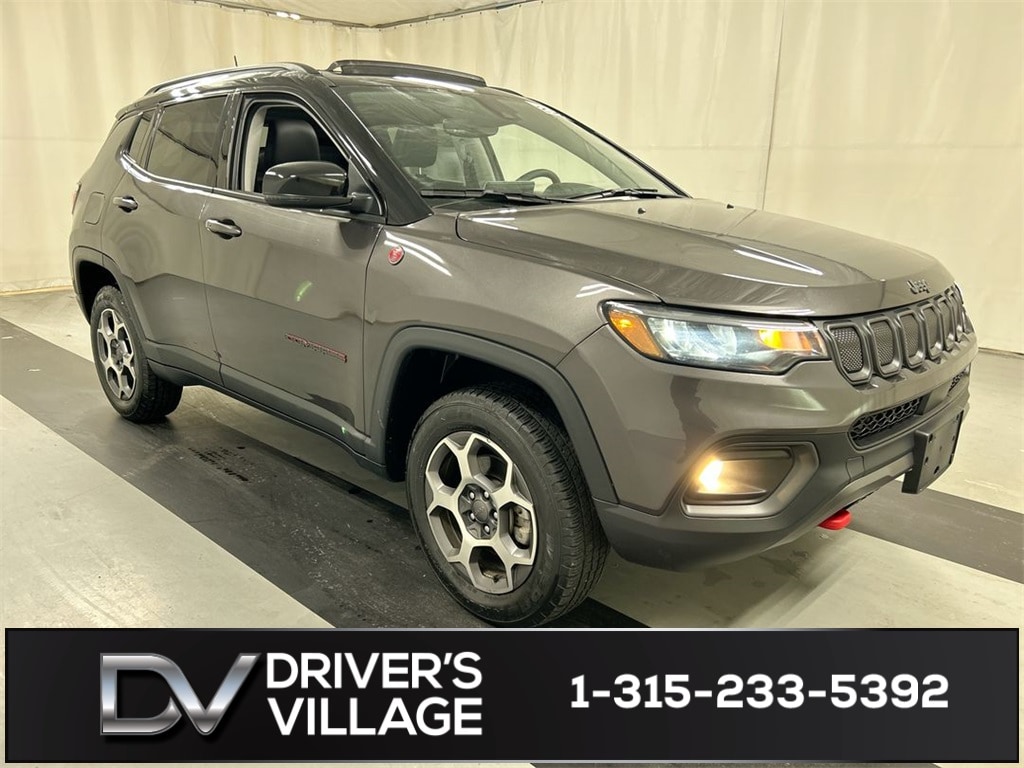 2022 Jeep Compass Trailhawk's photo