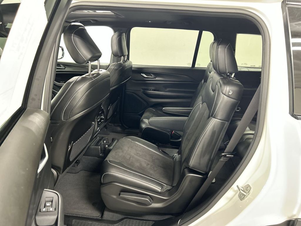2023 Jeep Grand Cherokee L Altitude - Photo 20