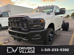 2026 Ram 3500 Chassis Cab TRADESMAN  REGULAR  4X4 60' CA Pickup