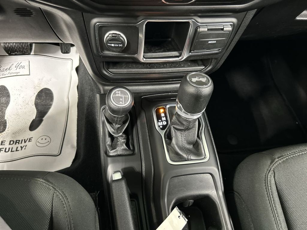 2021 Jeep Wrangler Sport - Photo 17